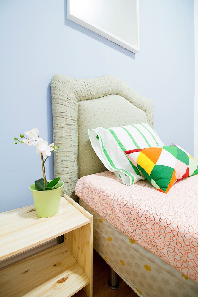 1 Bedroom Apartment near Kensington Market - Unit 4 - Image 1