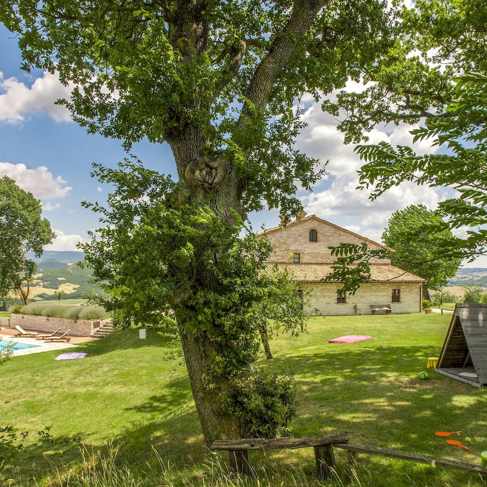Checello 12 Emma Villas view 4