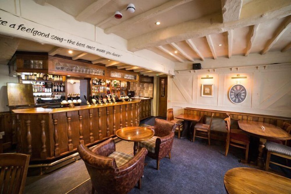 The Bluebell Inn and Lodge