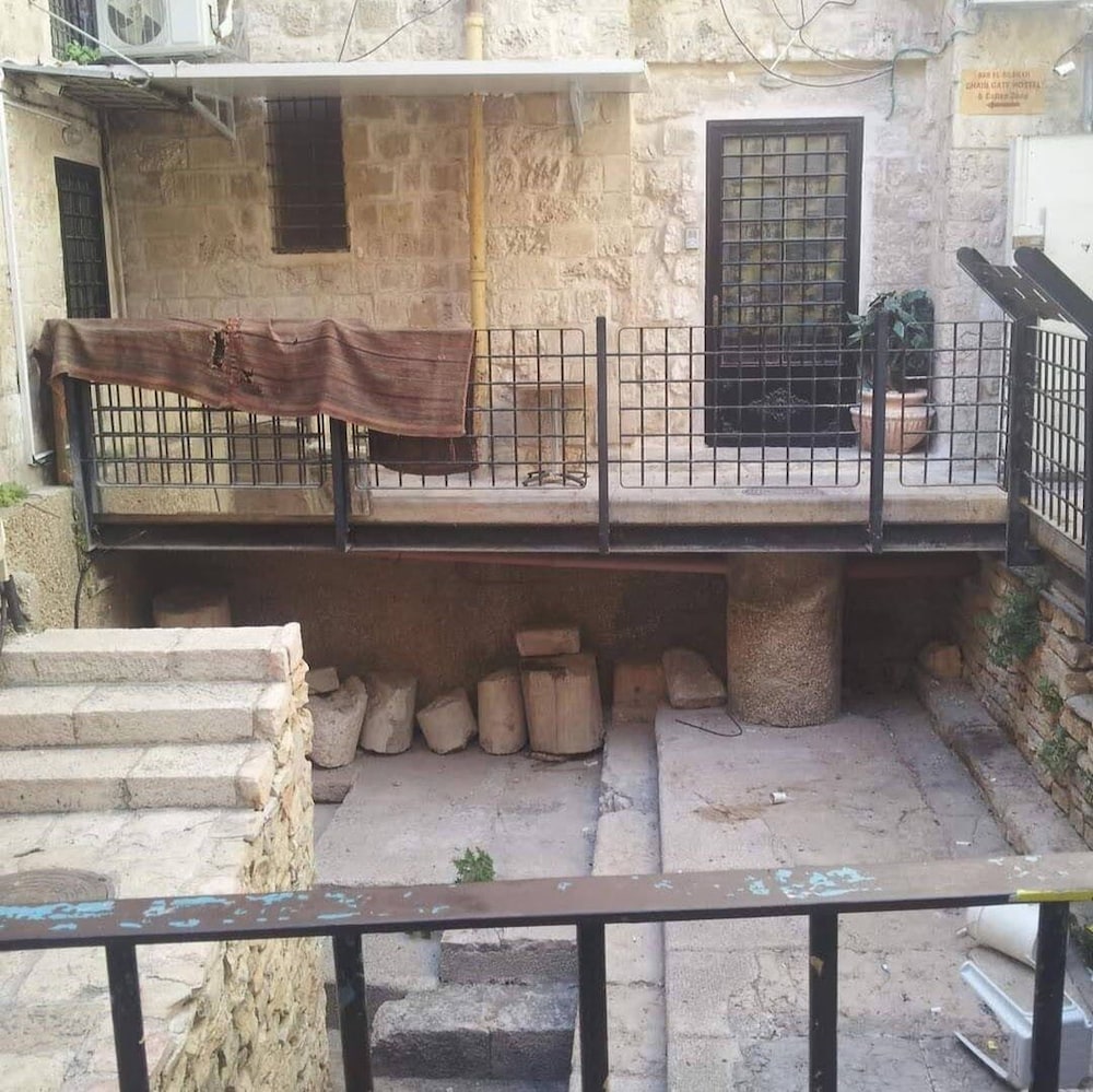 Chain Gate Hostel