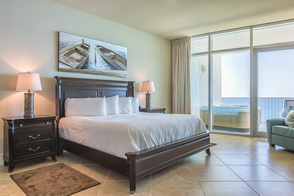 Turquoise Place Unit 1806D