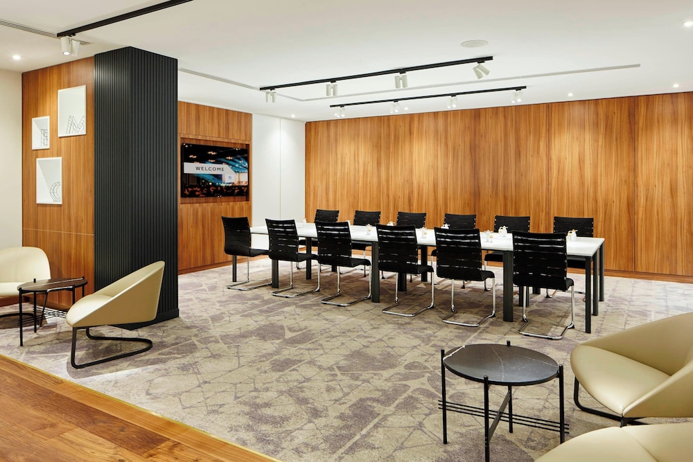 Hayes Vacations - London Heathrow Marriott Hotel - Property Image 11