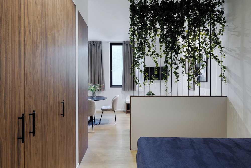 MoRe by Zoia Living