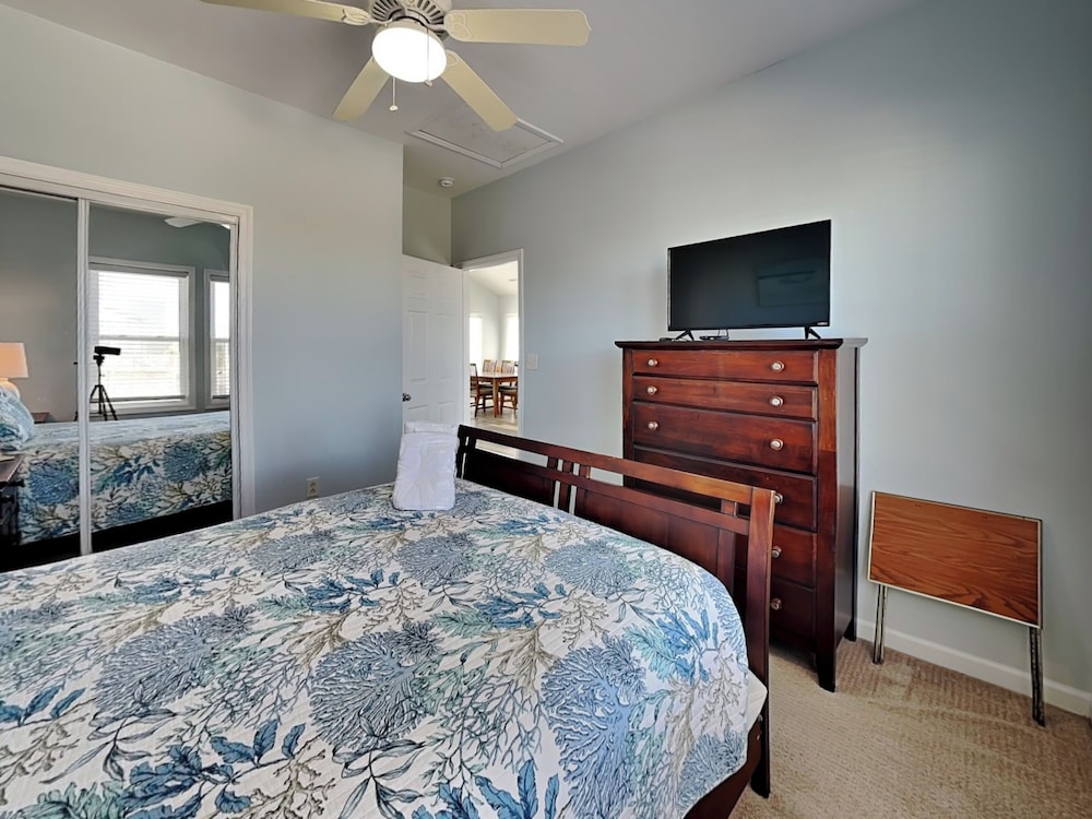 Bel Sole (Beautiful Sun) by Topsail Realty