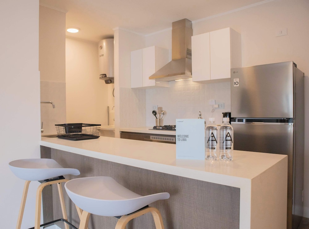 w Bright 2BR w Balconny in Miraflores