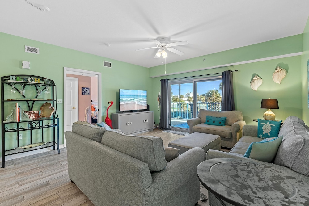 Oceanwalk 2-202