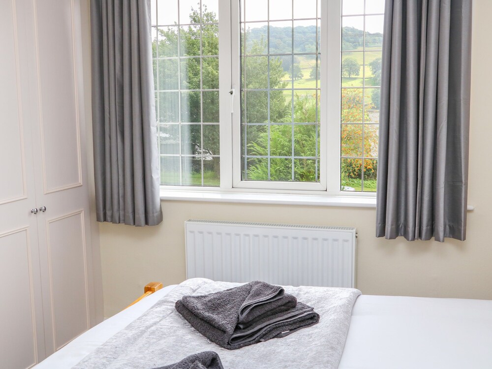 2 Ings Avenue view 5