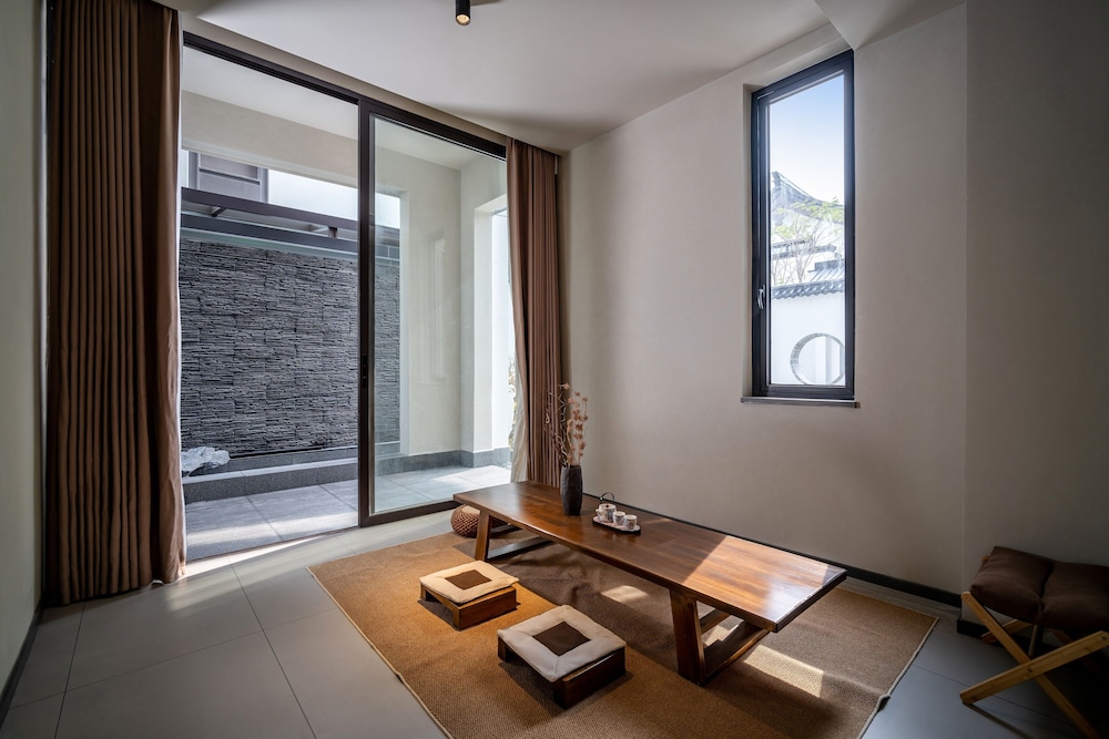 Mstay Homestay Jihua Store