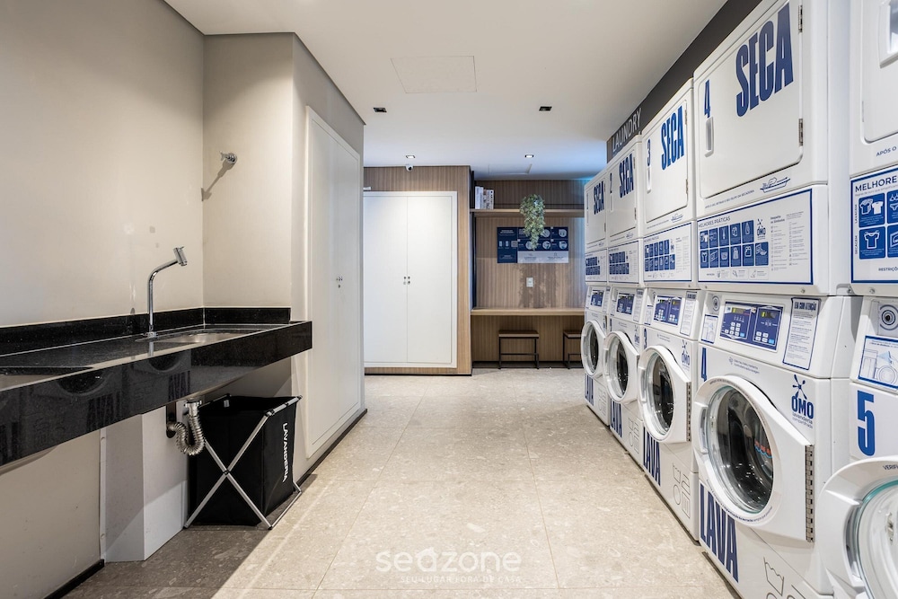 Complete Studio 120 m From the Subway Hmr0602
