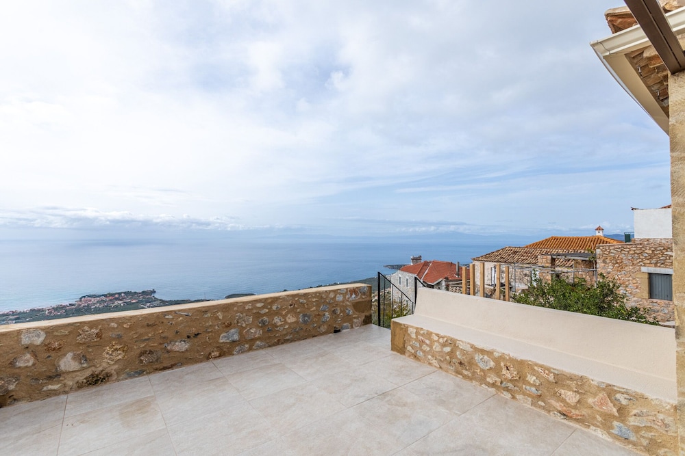 Pyrgos Towers