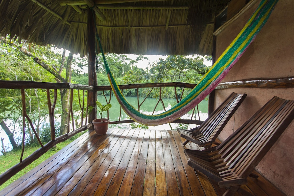 Cotton Tree Lodge