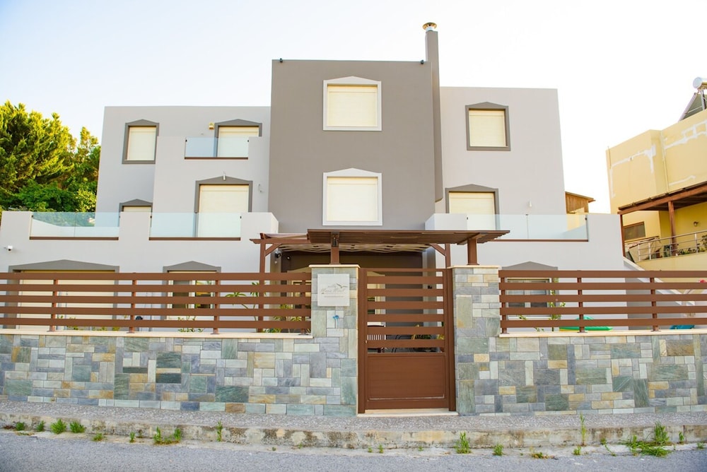 Marie Nicol Apartments Private Pool 3 Bedrooms