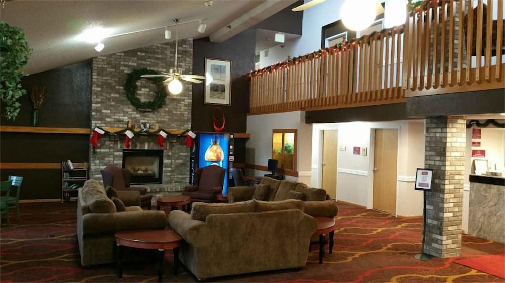 New Prague Inn & Suites view 3