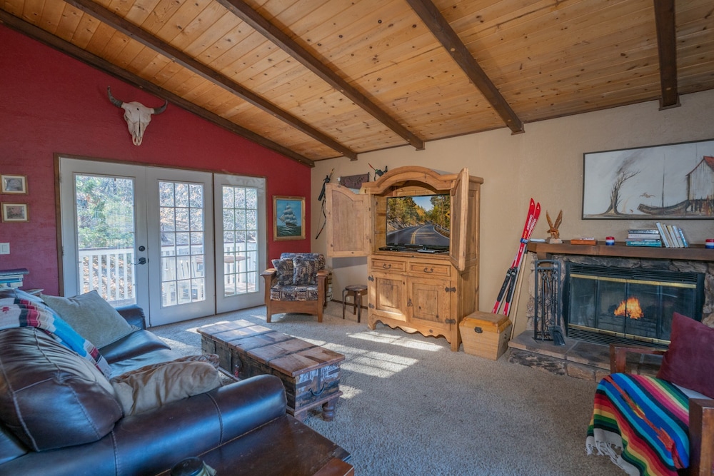 Lunar Lodge view 3