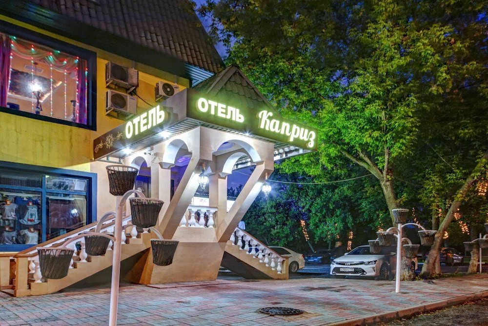 Kapriz Hotel