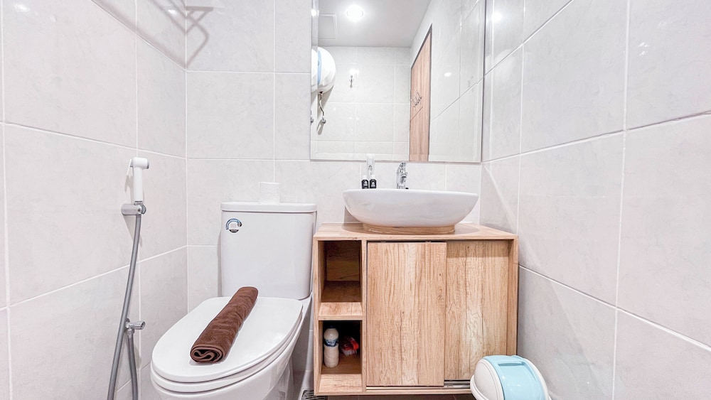 The Simply Look 1Br Apartment At Delft Ciputra Makassar