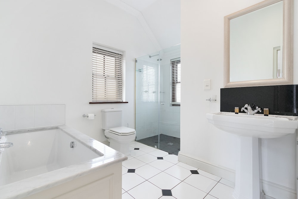 Winelands Golf Lodges at De Zalze