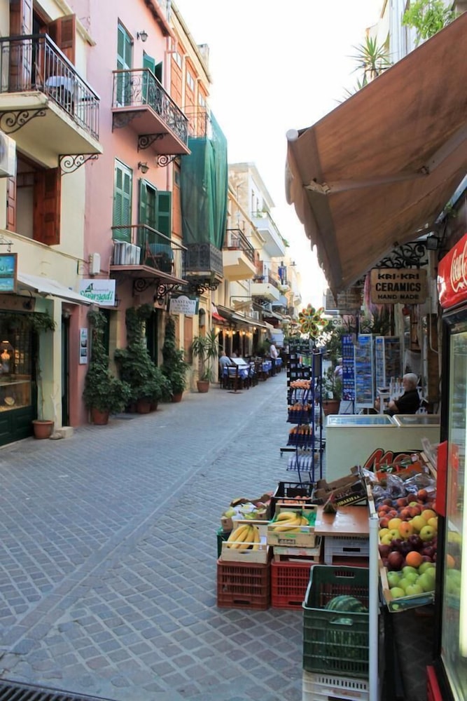 Smaragdi Rooms for Rent