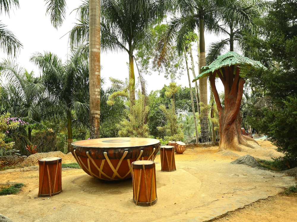 OYO 11516 Wayanad Royal Stream