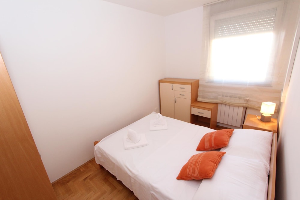 Apartment Mladen