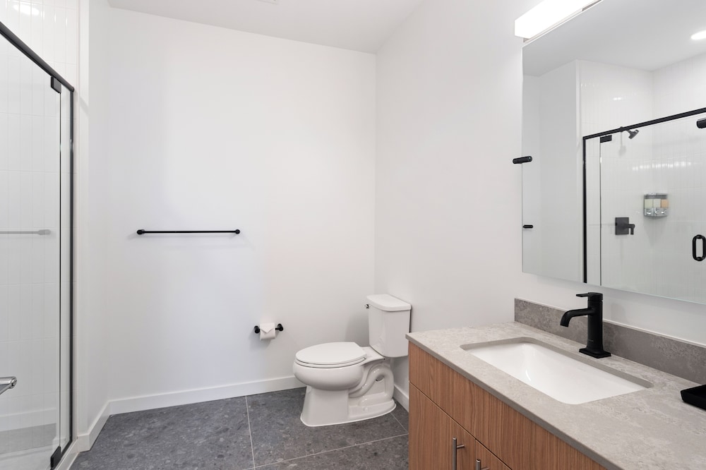 Luxury Apartments by Hyatus at Boston Everett
