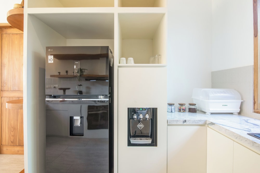 Luxurious 6 BR With Sea View, 5 Mins to Savaya