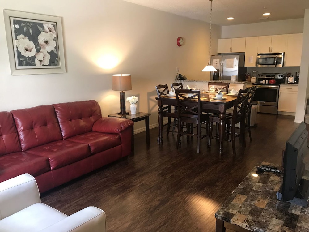 Lucaya Village 5368 #22-103 - Image 1