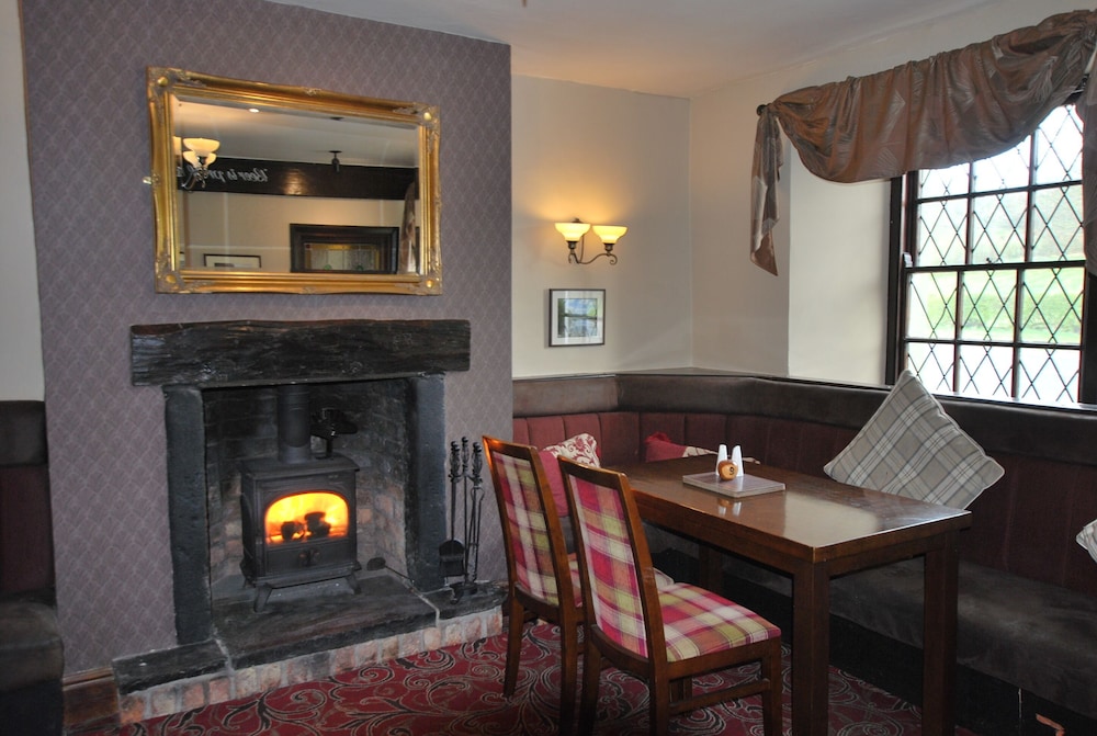 The Punchbowl Hotel