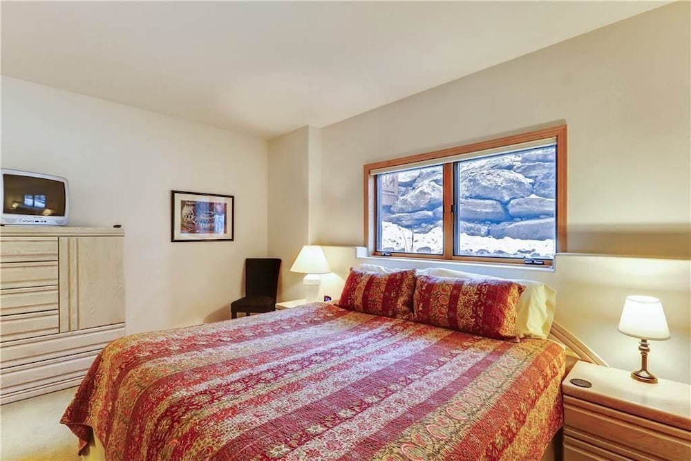 Pines 120 4 Bedroom Plus loft Town House