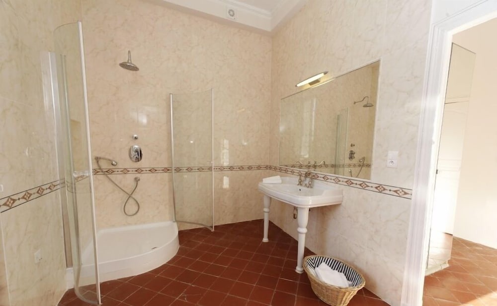 Chateau de Gramazie Chambres d'Hotes - Property Image 54