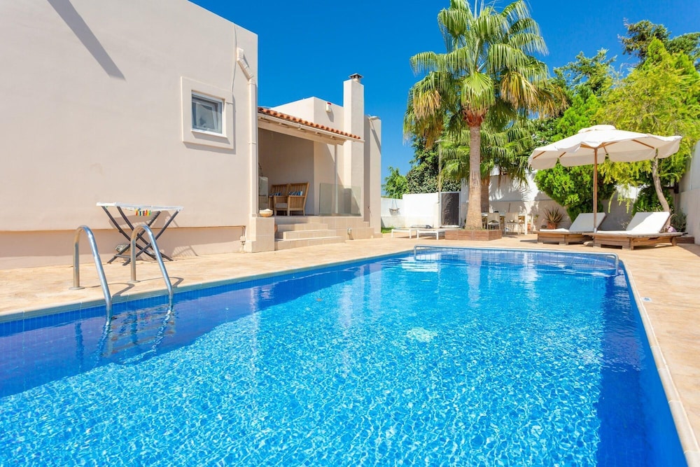 Villa Thetis Large Private Pool Walk to Beach Sea Views A C Wifi Car Not Required Eco-friendl - 2302
