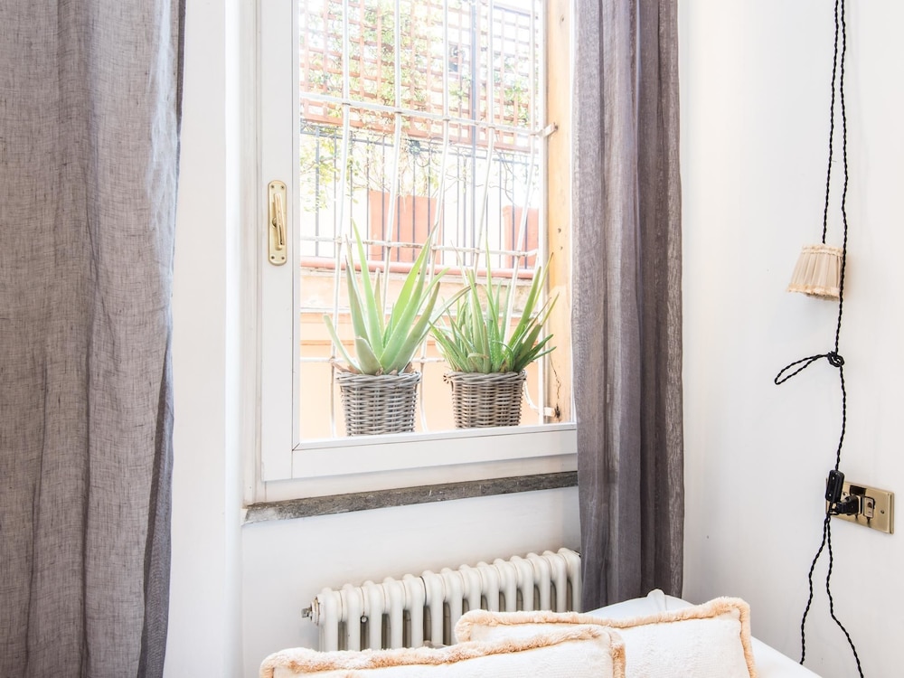 RSH Luxury Spanish Steps Terrace