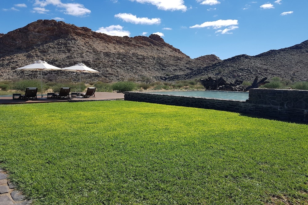 Tutwa Desert Lodge