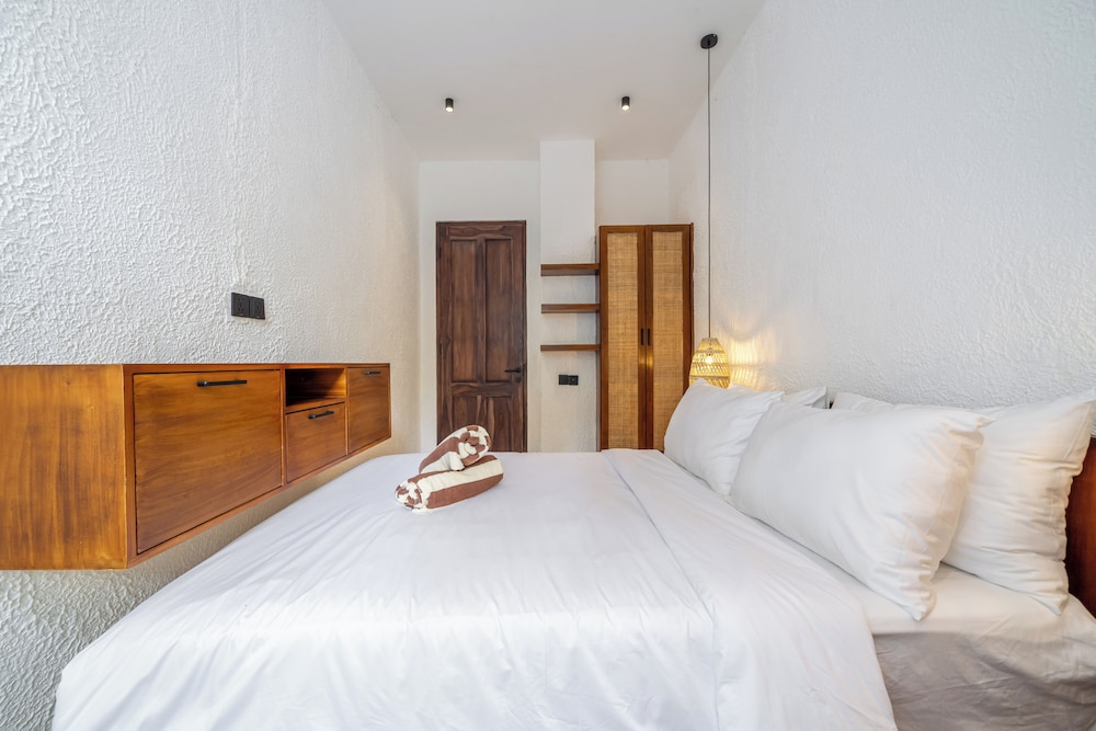 Sacred Jungle by EVDEkimi Ubud – Modern Villas and Apartments with Kitchens, Pools, & Personalized Concierge Service
