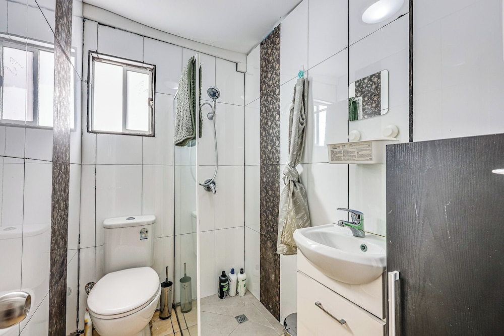StayAU Cozy 1BR Living Space Chadstone