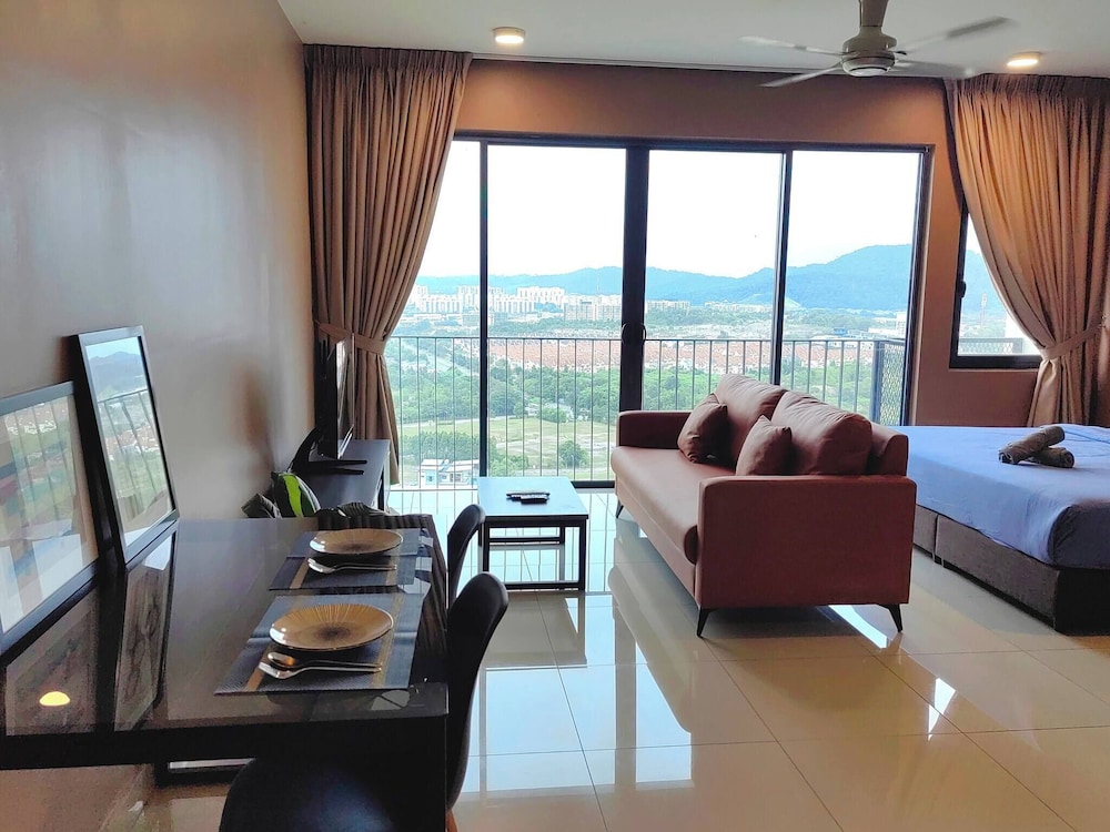 Cozy Studio in Shah Alam With Mountain View