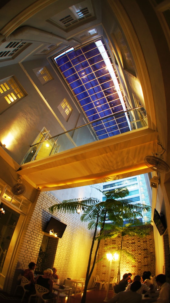 Reggae Mansion Hostel