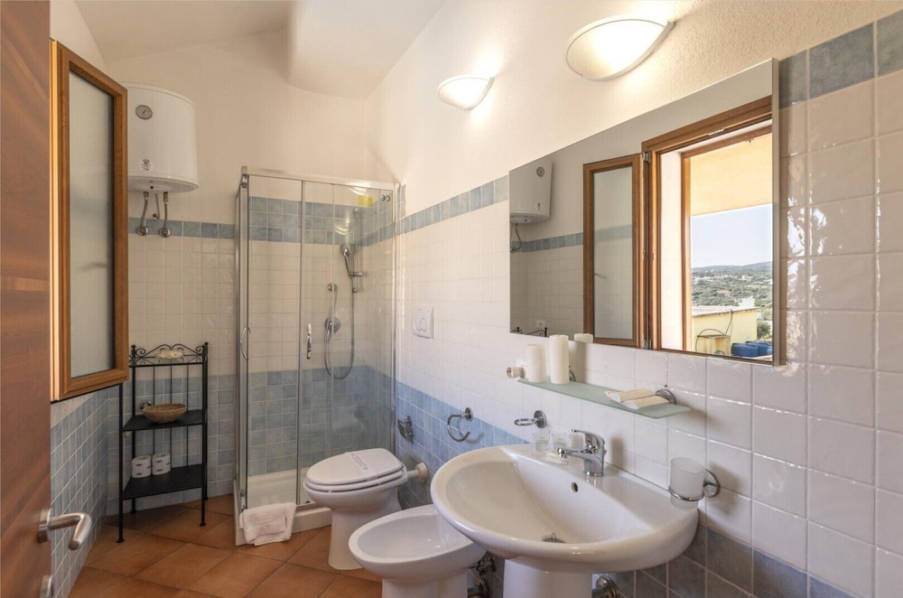 Cristal Blu Apartments In Santa Teresa Gallura