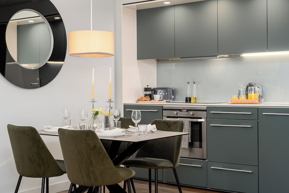 Your Apartment - Liverpool Street