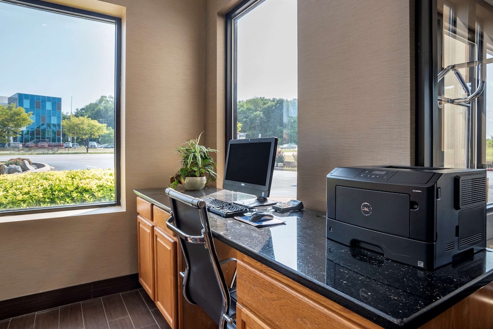 Hagerstown Vacations - Comfort Suites - Property Image 4