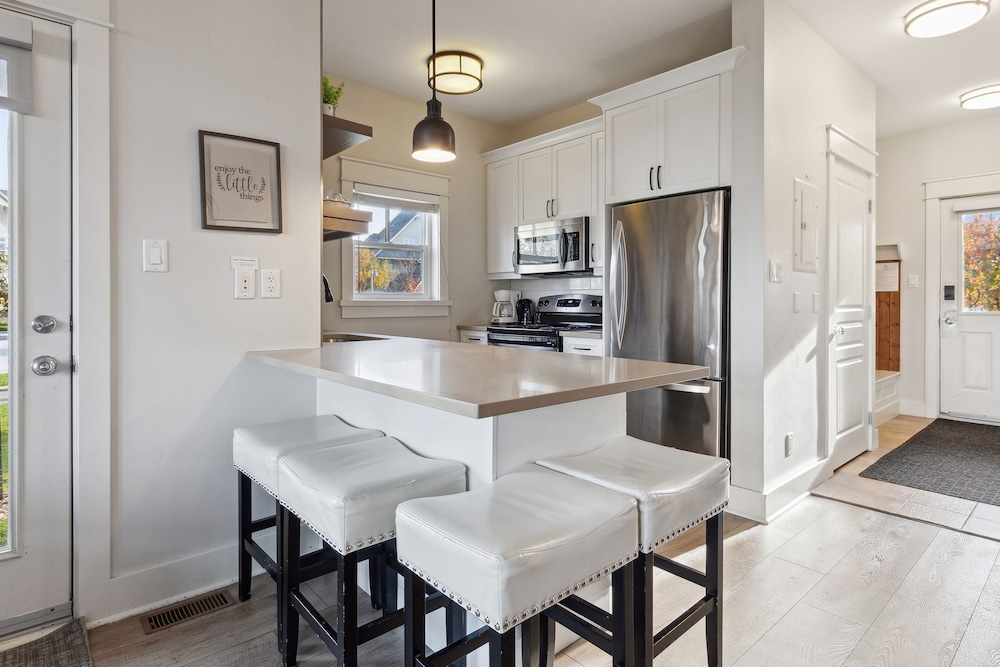Rivergrass Condos