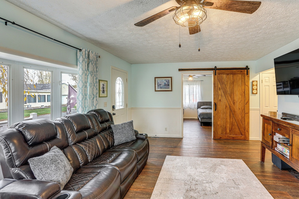Walk to Sandusky Bay: Home w/ Hot Tub & Fire Pit!