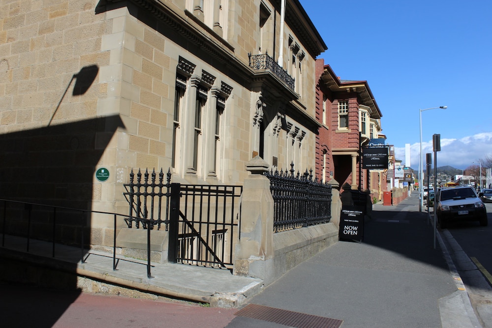 The Macquarie Hotel