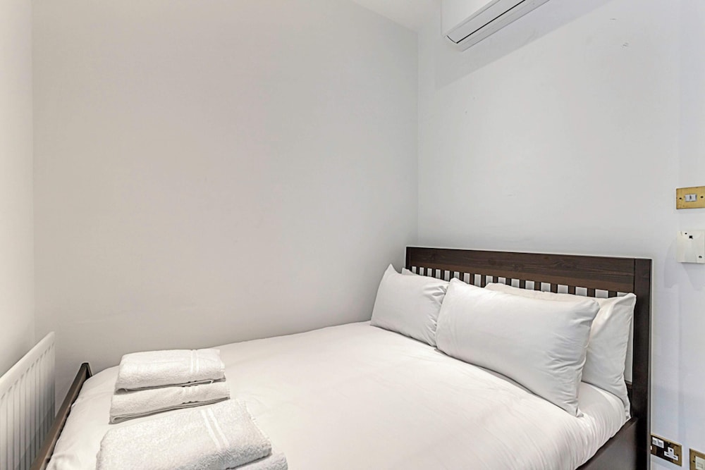 A One-bedroom Apartment Situated In Central London