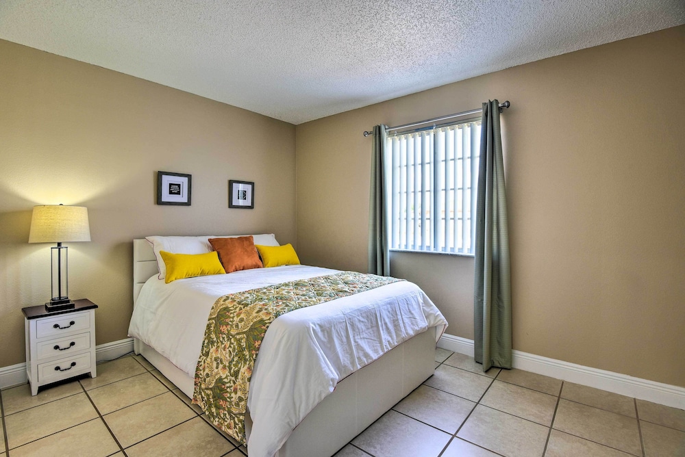 Lake-view Home w/ Game Room in Orlando! view 2