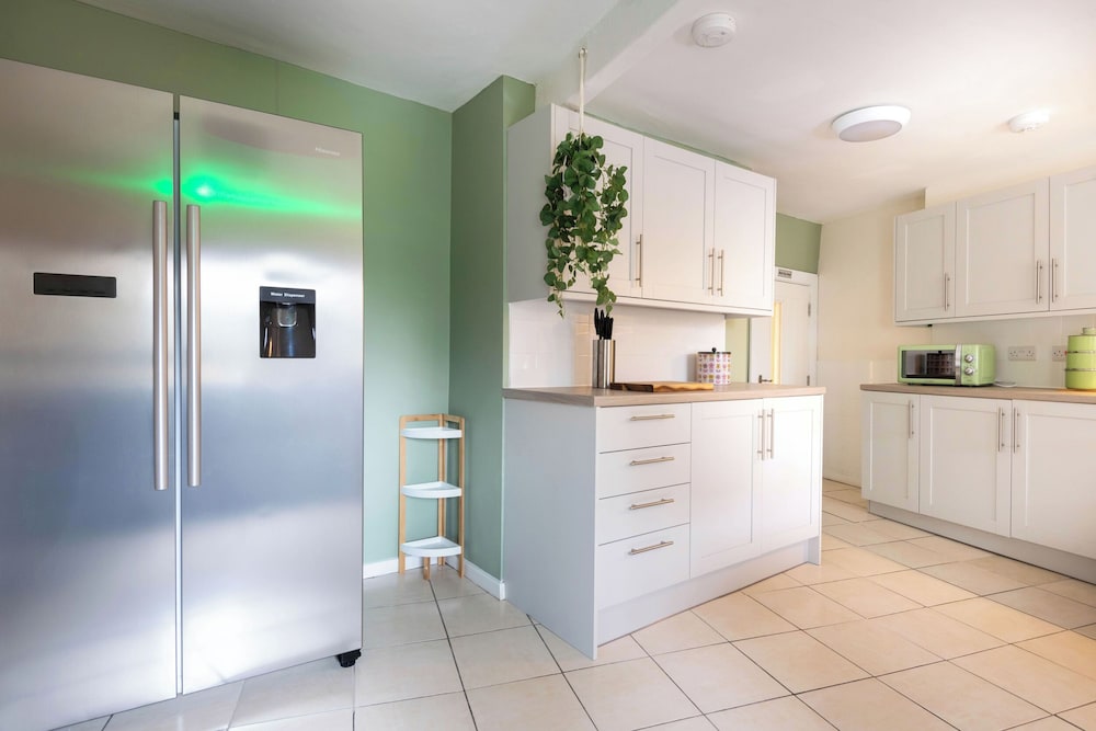 Dovestone Cottage