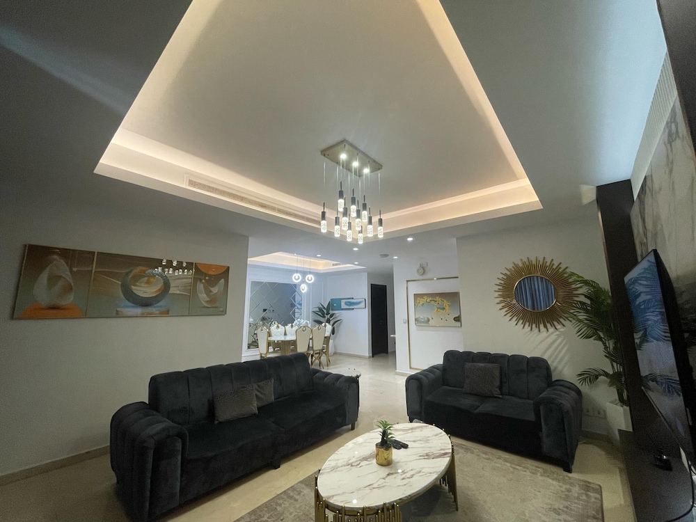 2beroom Apartments in Eko Atlantic City
