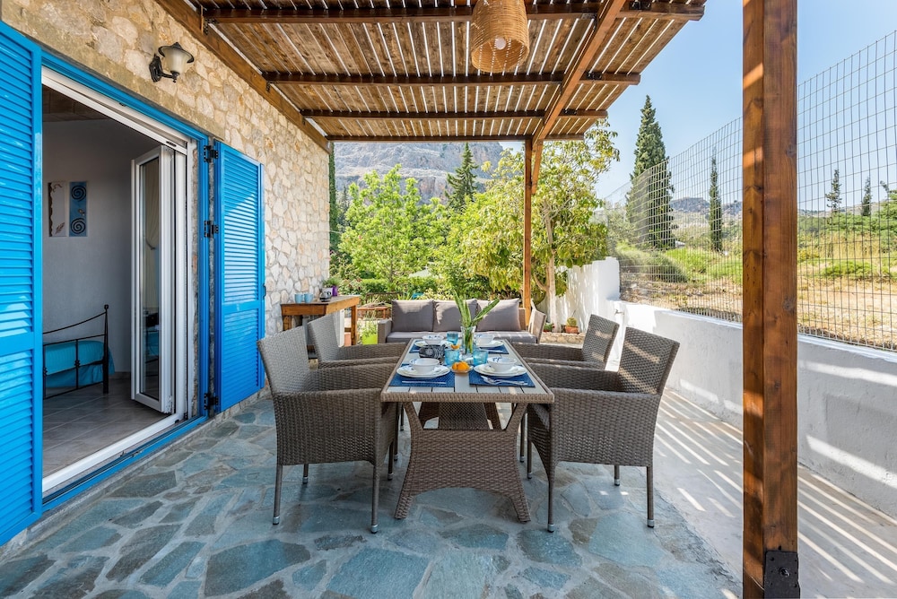 Agnanti Beach Studios