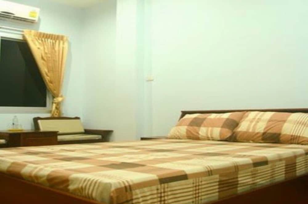 Chanthanee Hotel