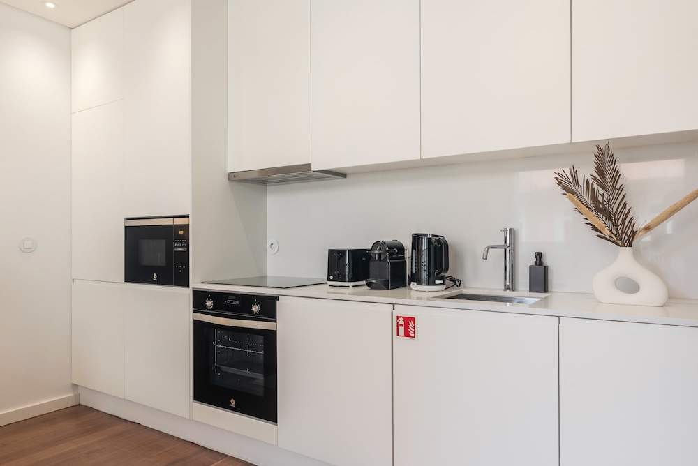 Liiiving in Porto - The Prestige Apartment 1F
